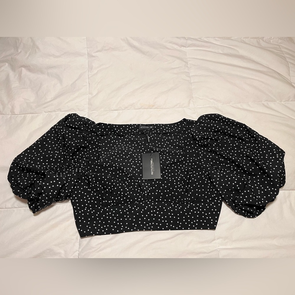PrettyLittleThing polka dot crop top, puff sleeves, sweetheart neckline size 16